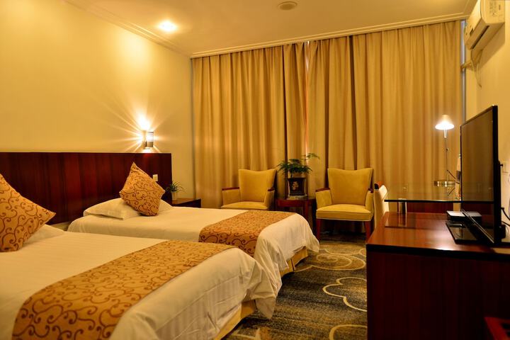 Room 5 of 30