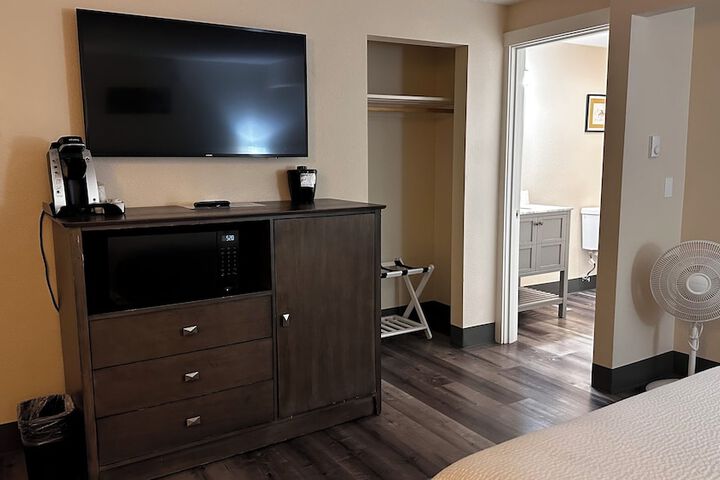 Room 62 of 159