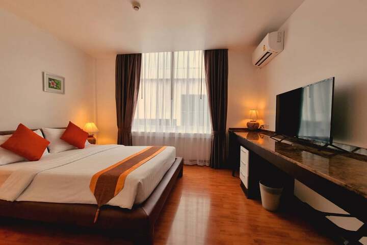 Room 5 of 55
