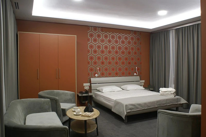 Room 8 of 26