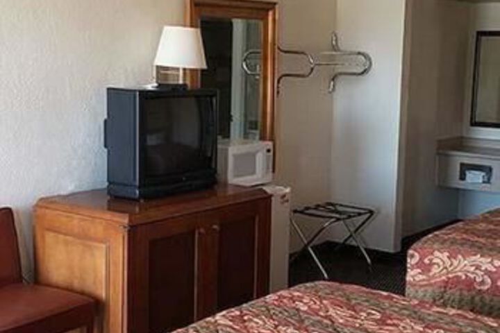 Room 22 of 60