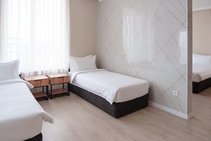 Room 12 of 49