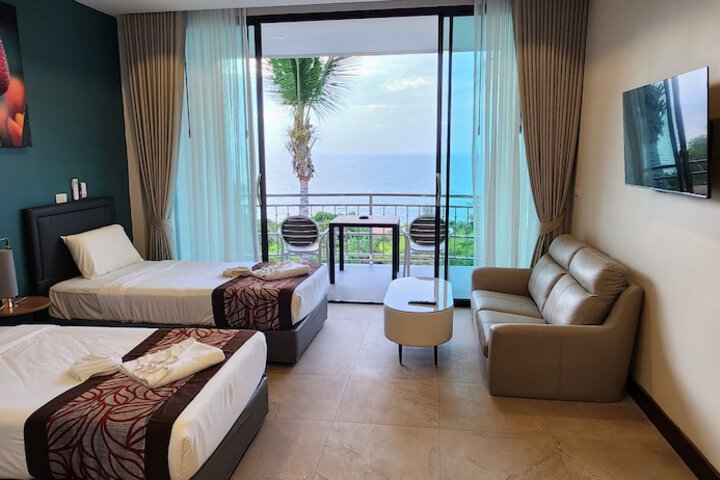 Room 28 of 132