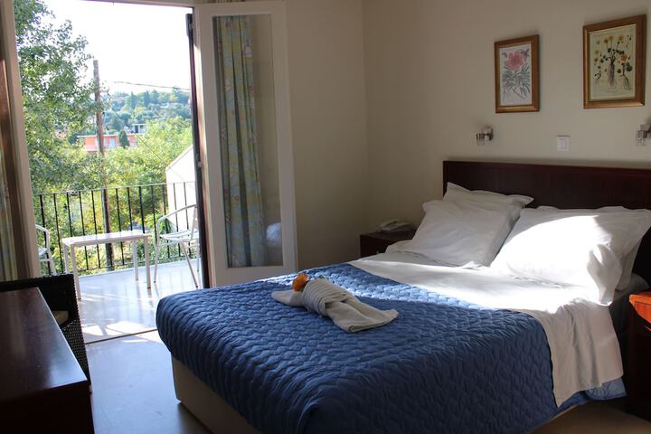Room 25 of 67