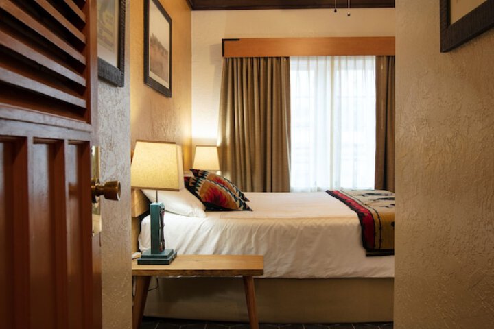 Room 15 of 75