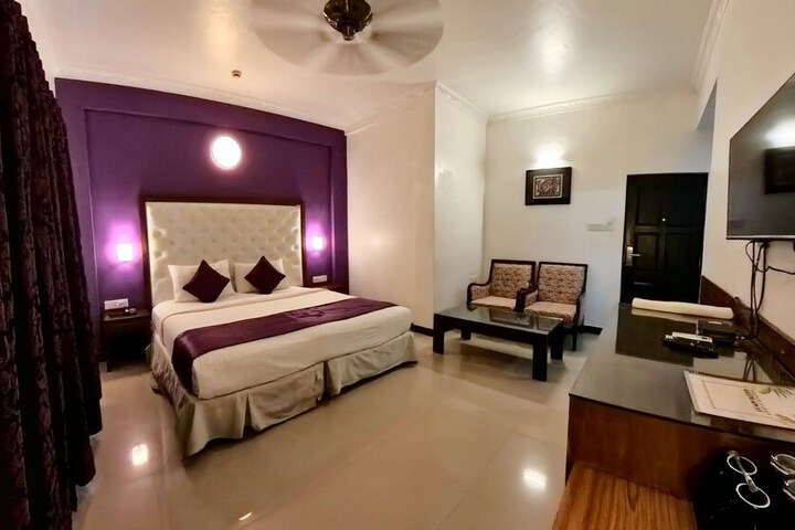 Room 15 of 49