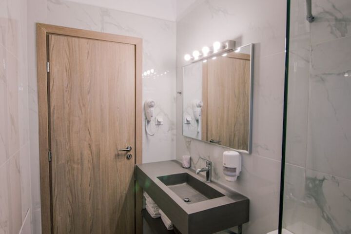 Room 45 of 79