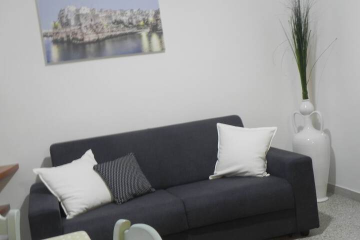 Room 7 of 25