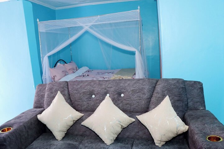 Room 7 of 20