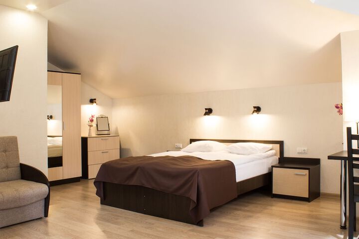 Room 14 of 87