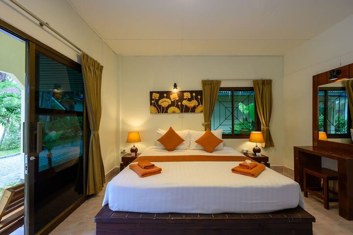 Room 20 of 200
