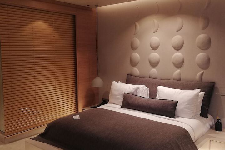 Room 7 of 36