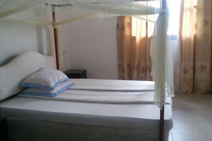 Room 16 of 81