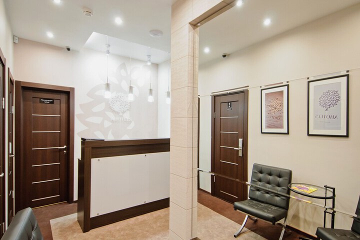 Hotel 2 of 63