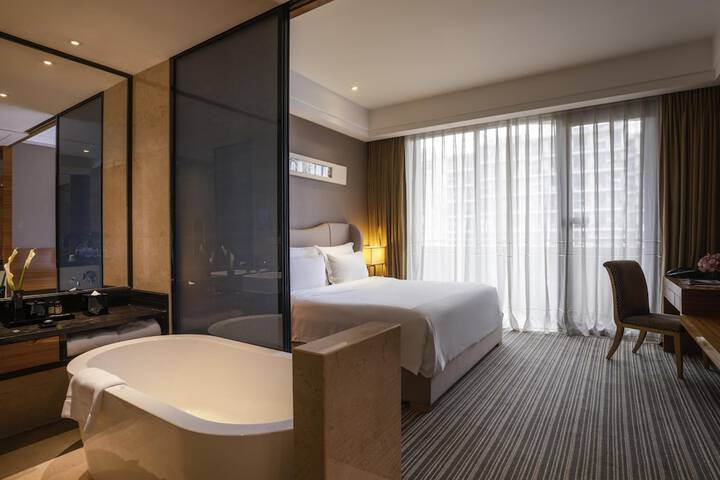 Room 26 of 110