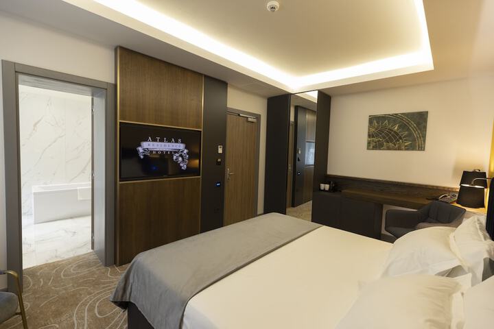 Room 3 of 57