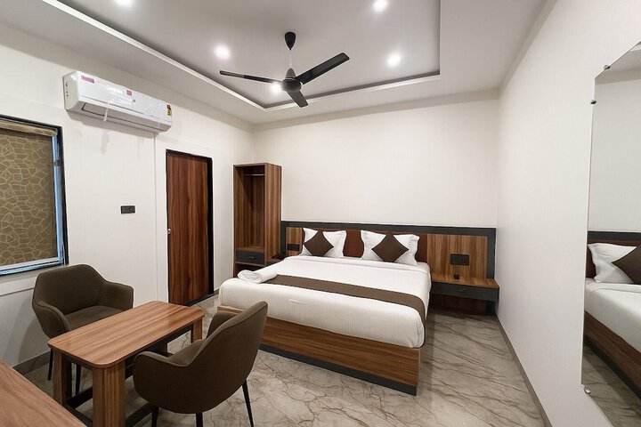 Room 26 of 92