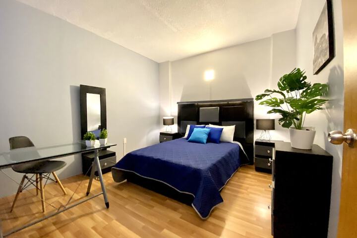 Room 5 of 33