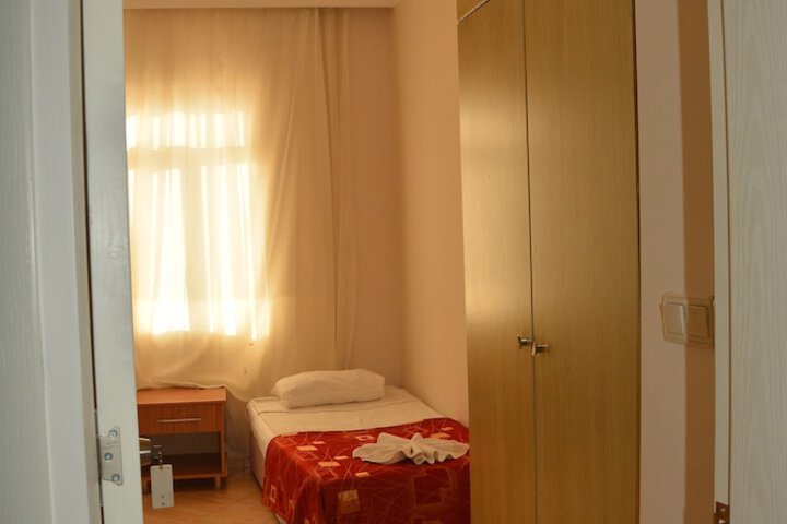 Room 5 of 51