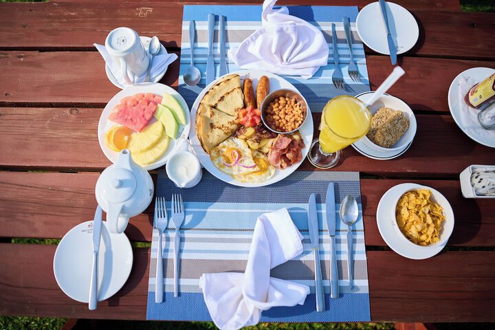 Breakfast/Coffee Service 22 of 36