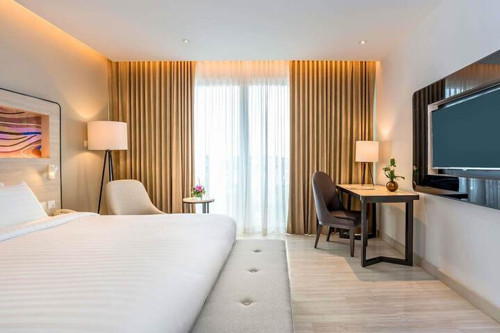 Room 21 of 210