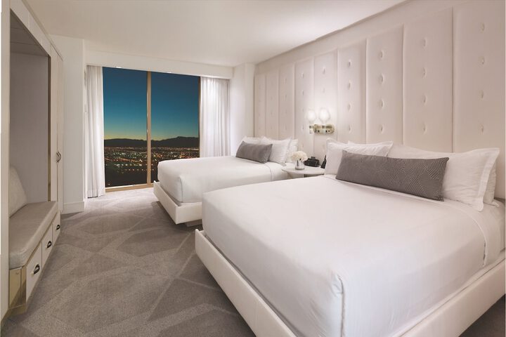 Room 7 of 70