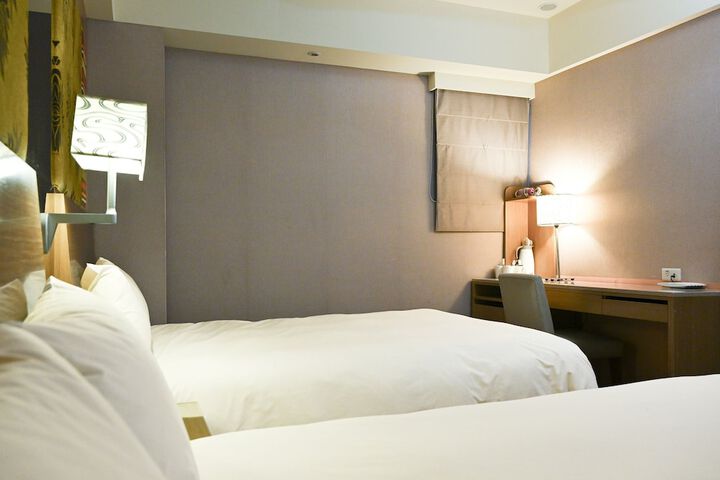 Room 51 of 120
