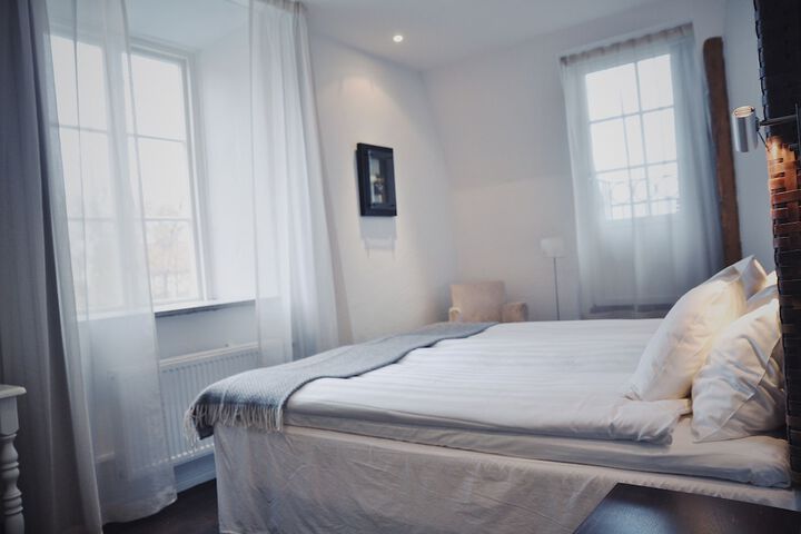 Room 5 of 70