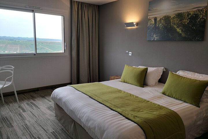 Room 9 of 64