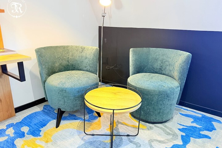 Room 62 of 217