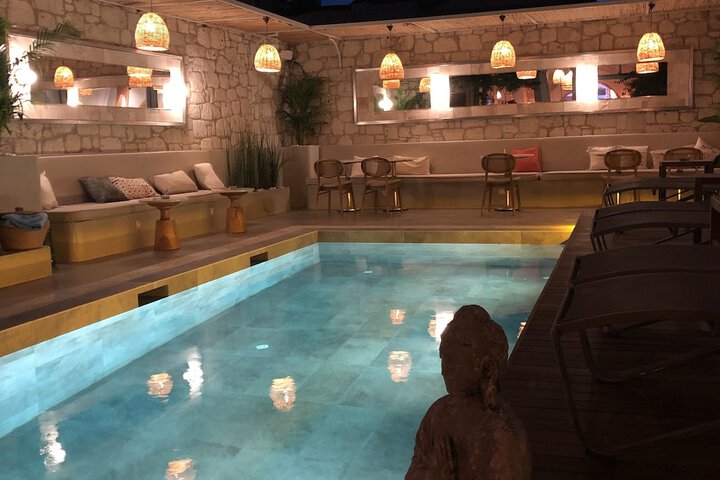 Pool 37 of 64