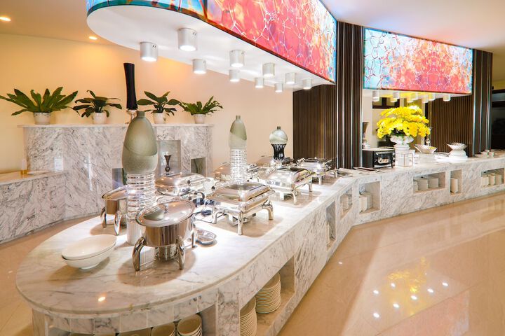 Dining 47 of 74
