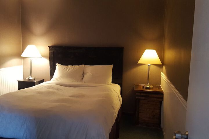 Room 5 of 73