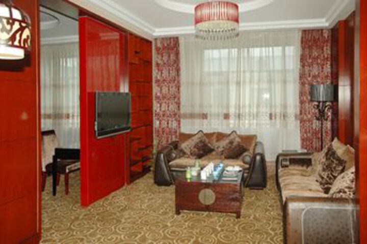 Room 12 of 20