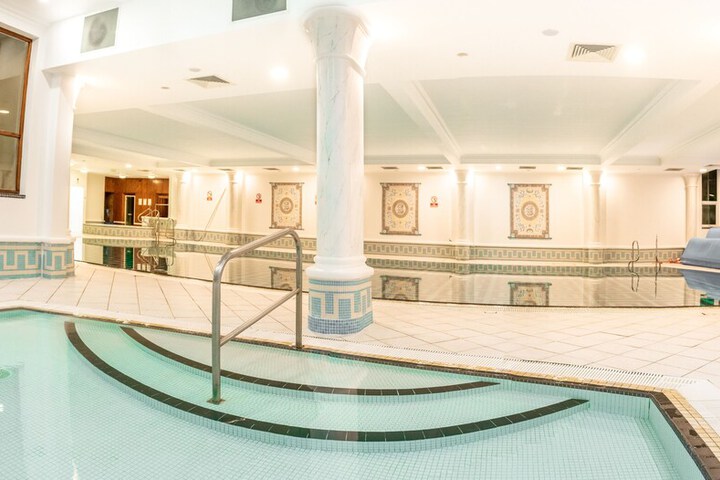 Pool 13 of 64