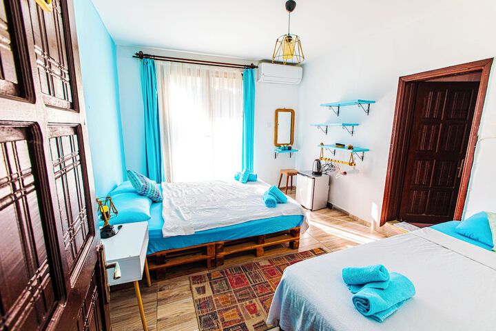 Room 8 of 31