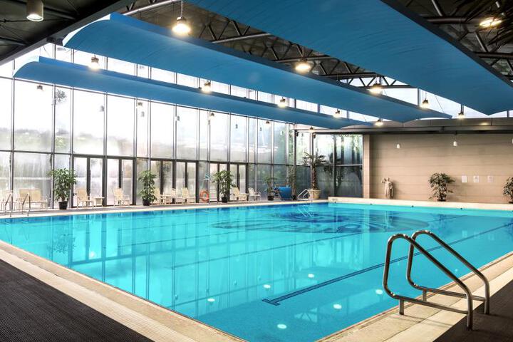 Pools & Facilities