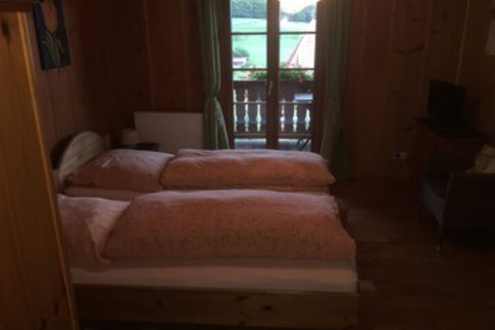 Room 14 of 18
