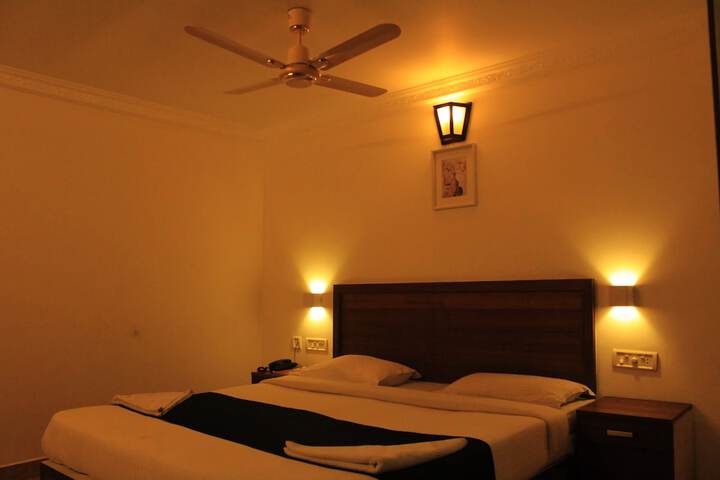 Room 14 of 48