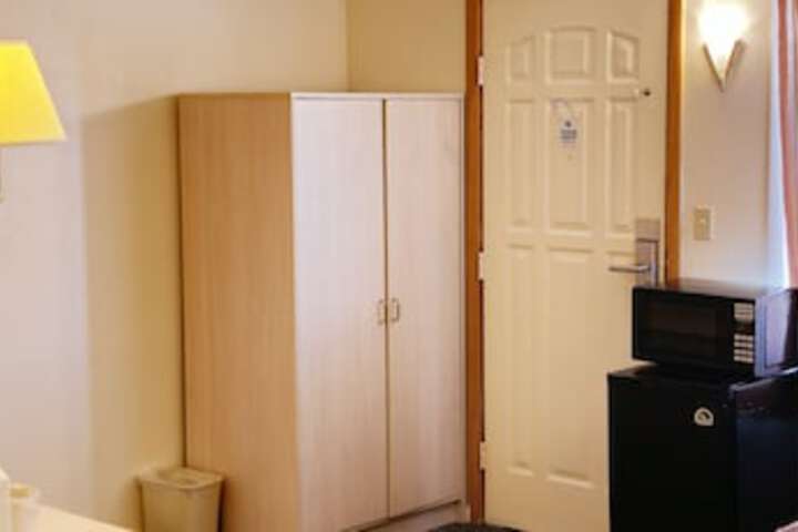 Room 37 of 120