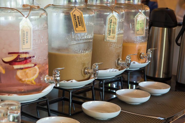 Breakfast/Coffee Service 108 of 162