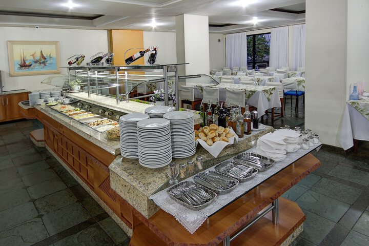 Dining 35 of 45
