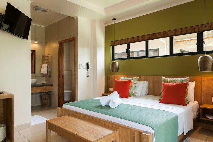 Room 13 of 52