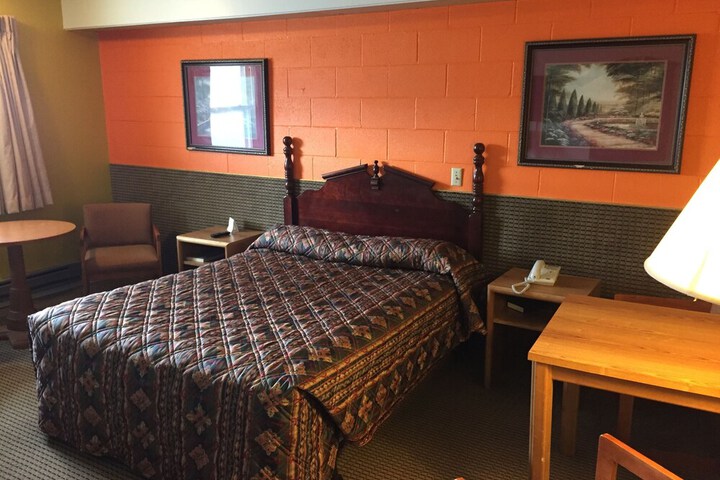 Room 6 of 36