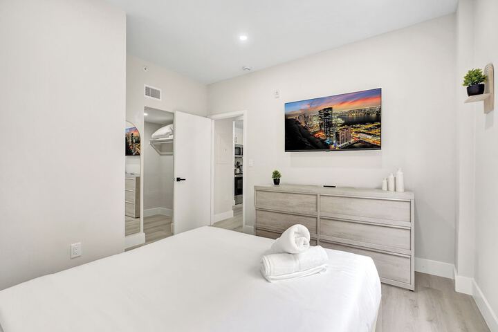 Room 8 of 110