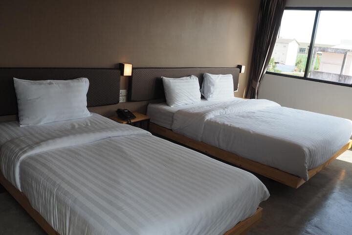 Room 16 of 47