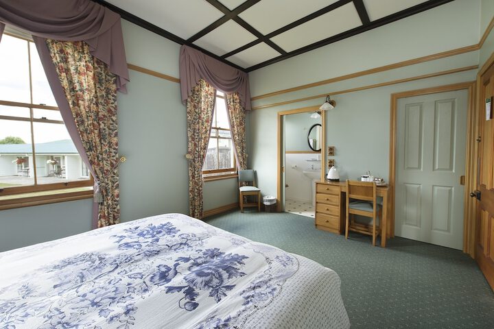 Room 5 of 59