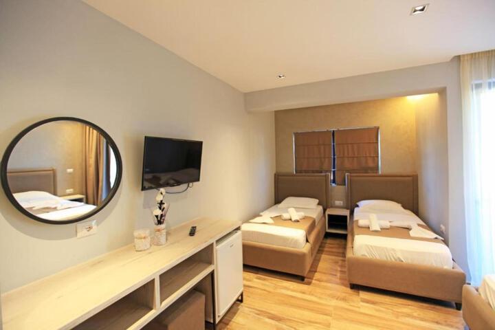 Room 92 of 143