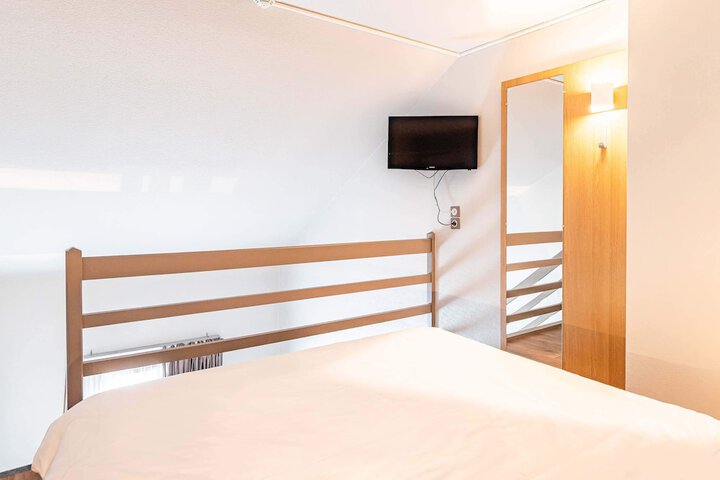 Room 19 of 43