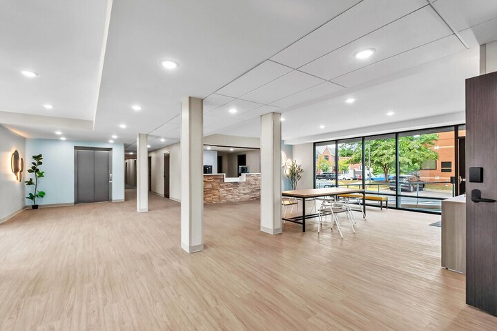 Hotel Interior 6 of 36